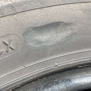 Aldığım Lastikler İlanla Uyuşmuyor, İade Talebim Karşılanmadı