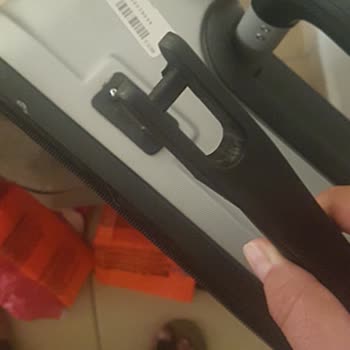 Kırık Valizle Yol Kenarında Mağdur Kaldım Seyyidoğlu Turizm İlgisiz Kaldı