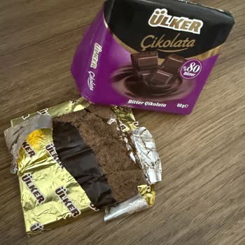 Bozuk Bitter Çikolata Ve Mağduriyet: Ülker'den Beklenmeyen Kalite Sorunu