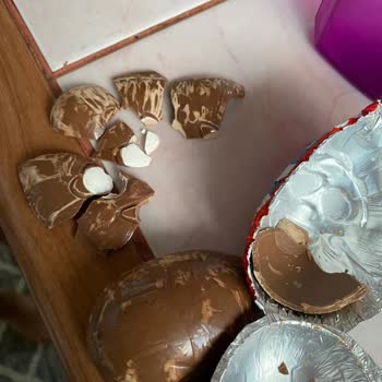 Ozmo Sürpriz Yumurta'da Bozuk Çikolata Sorunu Ve İade Talebi