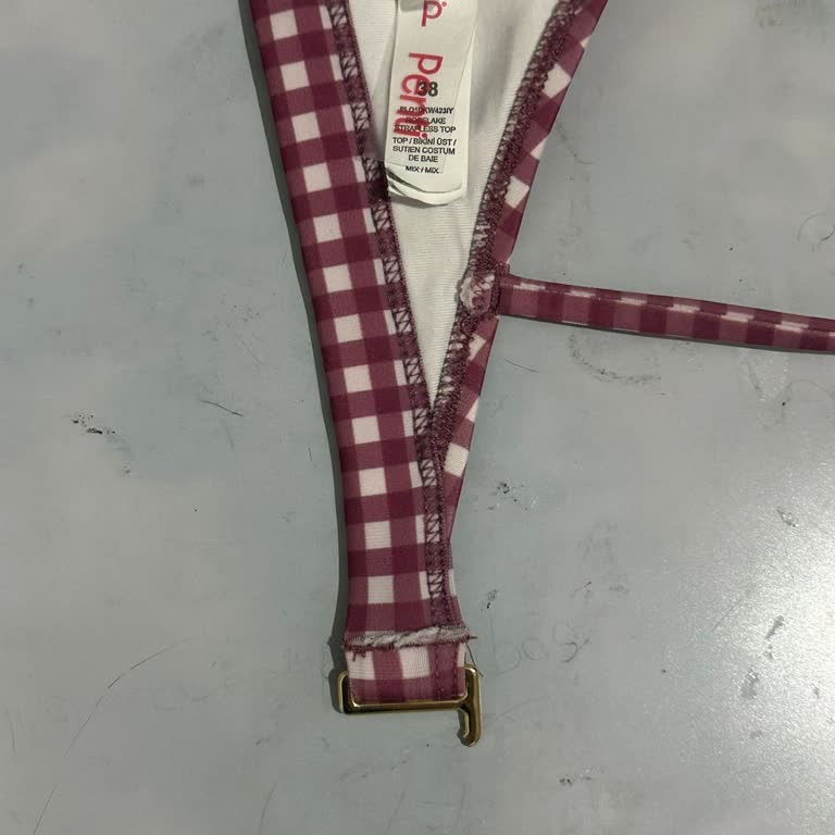 Trendyol’dan Alınan Bikini Üstü İlk Kullanımda Kırıldı Destek Alamadım