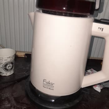 Çay Makinesinde Sürekli Oluşan Beyaz Kireç Tabakası Sorunu