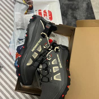 Yanlış Renkli Ayakkabı Gönderildi, Mağduriyetimin Giderilmesini Talep Ediyorum