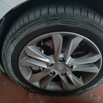 Otoparkta Açık Rögar Kapağı Nedeniyle Aracım Zarar Gördü