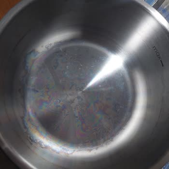 İlk Kullanımda Renk Değişimi Olan Düdüklü Tencereye İade Talebi