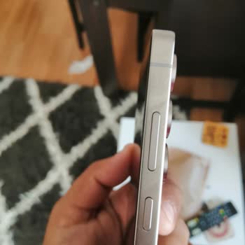 Spigen Kılıf Telefonumda Kalıcı İz Ve Renk Atması Yaptı