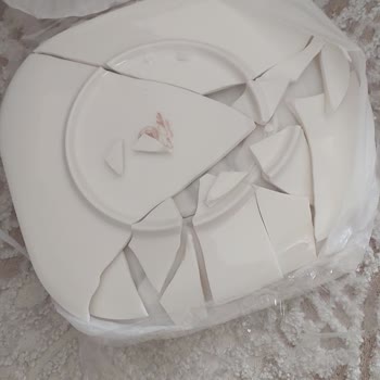 Korkmaz Mutfak Eşyaları Kırık ve Yamuk Yemek Takımı Mağduriyeti Çözülmüyor