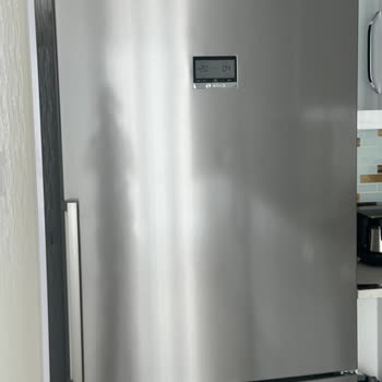 Kusurlu Buzdolabı Kapakları İçin Çözüm Bekliyorum: Media Markt Ve Bosch Müşteri Hizmetlerinden Sonuç Alamıyorum