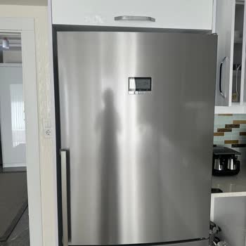 Kusurlu Buzdolabı Kapakları İçin Çözüm Bekliyorum: Media Markt Ve Bosch Müşteri Hizmetlerinden Sonuç Alamıyorum