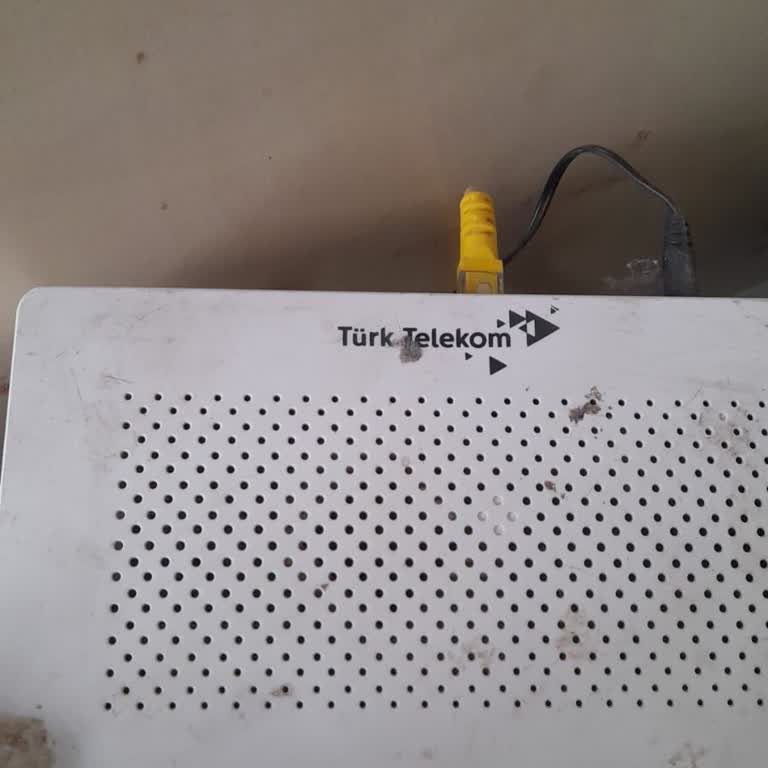 6 Aydır İnternet Yok Fatura Ödüyorum Modem Değişimi İçin Yüksek Ücret İsteniyor
