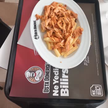 Usta Dönerci'den Eksik Ve Yanıltıcı Ürün Sunumu, İlgisiz Personel