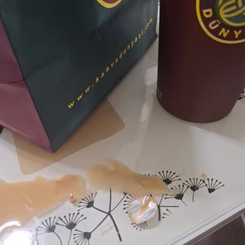 Kahve Siparişimde Yabancı Cisimle Karşılaştım, Sağlığım Tehlikeye Girdi