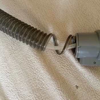 Kiwi Home 7 Kez Kullandım Ve Makinenin Hortumu Bugün Yırtıldı