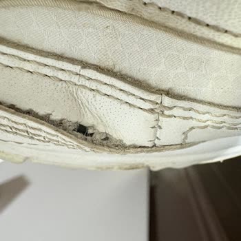 Skechers Ayakkabımın Dikişleri Yırtıldı, Çözüm Alamıyorum