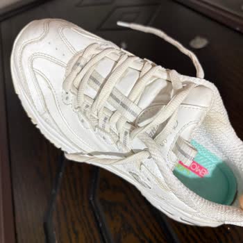 Skechers Ayakkabımın Dikişleri Yırtıldı, Çözüm Alamıyorum