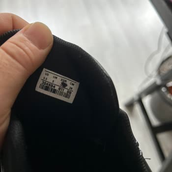 Yanlış Numara Ve Etiketi Karalanmış Ayakkabı, İade Talebime Dönüş Yok