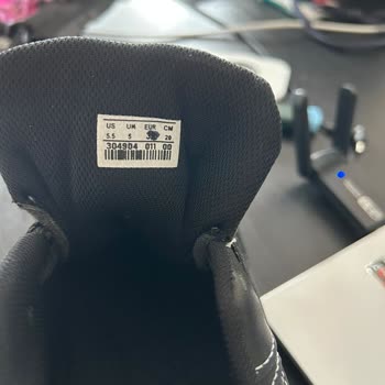 Yanlış Numara Ve Etiketi Karalanmış Ayakkabı, İade Talebime Dönüş Yok