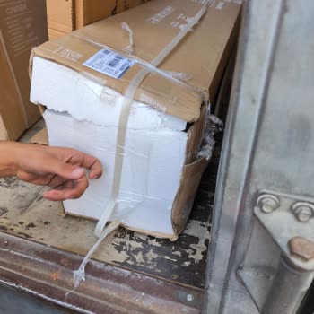 Hasarlı Klima Teslim Edilmediği Halde Teslim Edilmiş Görünüyor, Çözüm Sağlanmıyor