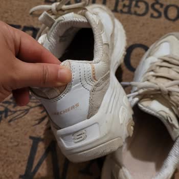 Skechers Ayakkabının Kısa Sürede Tabanının Delinmesi Hayal Kırıklığı Yarattı