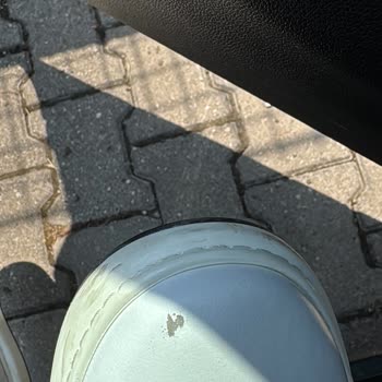 Aldığım Ayakkabı İkinci Giyişte Soyuldu, Değişim Yapılmıyor