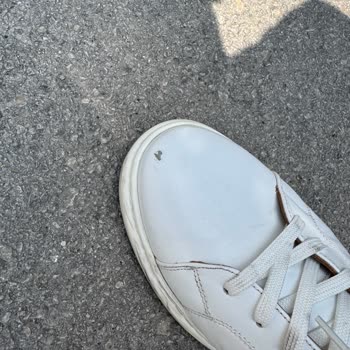 Aldığım Ayakkabı İkinci Giyişte Soyuldu, Değişim Yapılmıyor