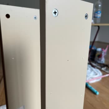 Teslim Edilen Banyo Dolabında Eksik Parçalar Ve İletişimsizlik Sorunu