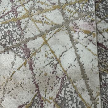 Yıkama Sonrası Halılarım Lekeli Ve Zarar Gördü, Mağduriyetim Giderilmiyor