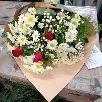 Sipariş Görseliyle Teslim Edilen Çiçek Farklı, Müşteri Hizmetleri Çözüm Sunmuyor