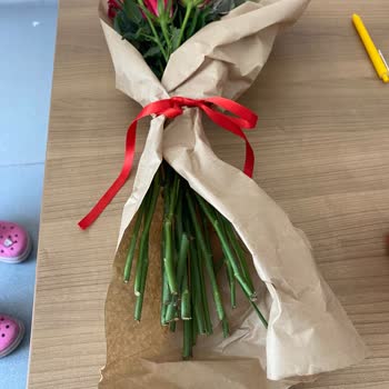 Çiçek Sepeti'nden Eksik Ve Özensiz Gül Buketi, Çözüm Sunulmadı