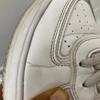 Kısa Sürede Yıpranan Sneaker Ve Çözüm Sunmayan Müşteri Hizmetleri Mağduriyeti