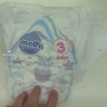 Molfix Bebek Bezi İçerisinden Sert Cisim Çıktı!