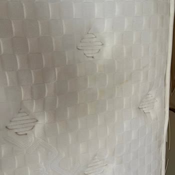 Yüzeysel Temizlik, Eksik Hizmet Ve Fatura Sorunu: Ücret İadesi Veya Yeniden Temizlik Talebi