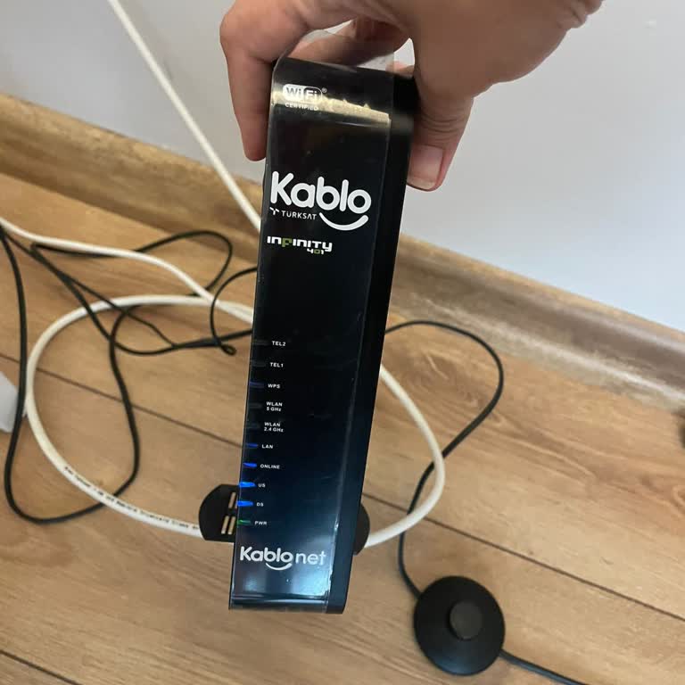 Saatlerdir Süren İnternet Kesintisine Ve Ulaşılamayan Müşteri Hizmetlerine Tepki