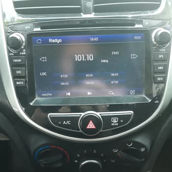 Hyundai Accent Blue Aracımda Radyo Ve USB Sorunları Sürekli Devam Ediyor