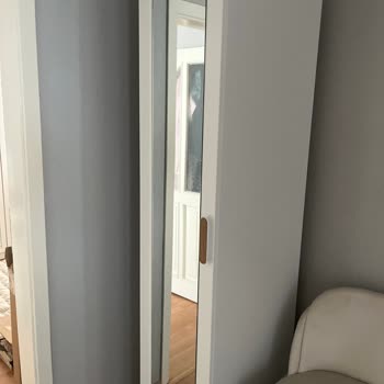 Yanlış Renkli Gardırop Parçaları Ve Çözüm Sunulmaması