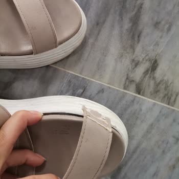 İnci Ayakkabı Kısa Sürede Hasar Gören Ayakkabı İçin Değişim Veya İade Talebi!