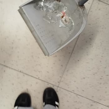 Kırıkkale A101'de Cam Matara Kalitesizliği Ve Haksız Ücret Talebi Mağduriyeti