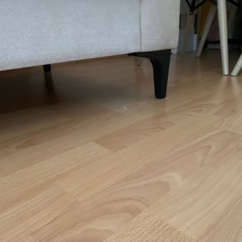 Mondi Home'dan Teslim Edilen Koltuk Takımında Üretim Ve Hizmet Sorunları