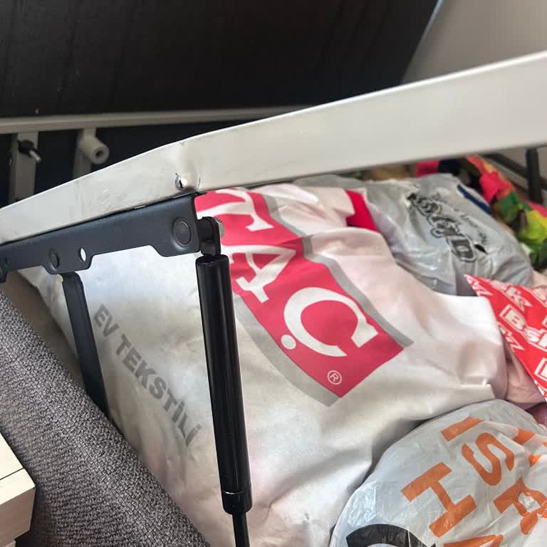 Kısa Sürede Bozulan Baza İçin Garanti Kapsamı Dışında Ücret Talebi Mağduriyet Yarattı