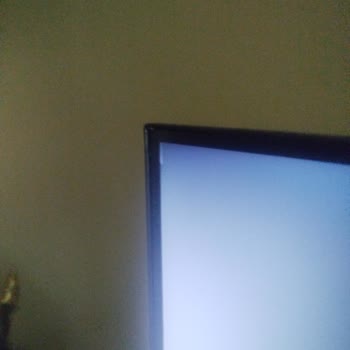 Yeni Alınan Televizyonda Ekran Sızması Ve Panel Açılması Mağduriyeti