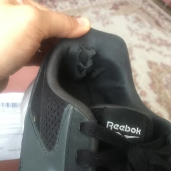 Kısa Sürede Yırtılan Reebok Ayakkabıma Çözüm Sunulmadı