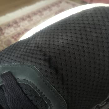 Kısa Sürede Yırtılan Reebok Ayakkabıma Çözüm Sunulmadı