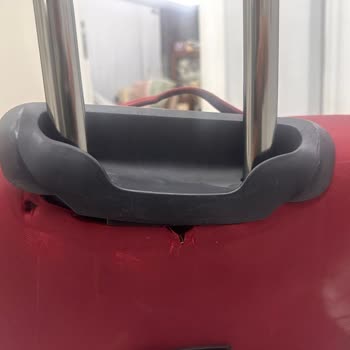 Corendon Airlines Uçuşunda Hasarlı Bagaj Ve Yetersiz Yolcu Rehberliği