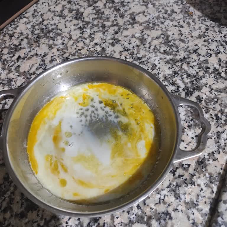 Bozuk Yumurta Ve Yetersiz İletişim Nedeniyle Mağduriyet