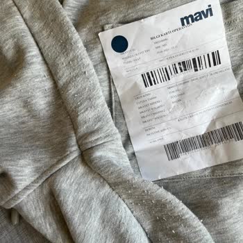 Bir Günde Tüylenen Şort İçin Değişim Talebim Reddedildi