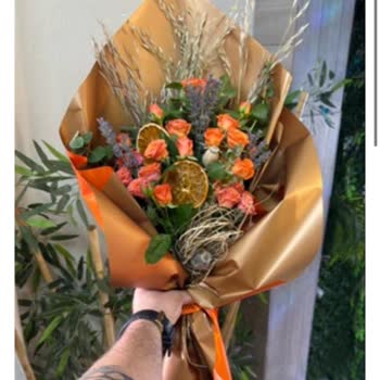 Sipariş Edilen Çiçek Buketi Görsel Ve Kalite Farkı, Yetersiz Müşteri Hizmetleri