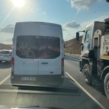 Kurnaköy Gişelerinde Bariyerli Sistem Nedeniyle Yaşanan Trafik Ve Zaman Kaybı