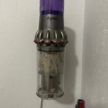 Dyson V11 Süpürgemin Toz Haznesi Max Seviyesinin Üzerinde Doluyor, Çözüm Bekliyorum