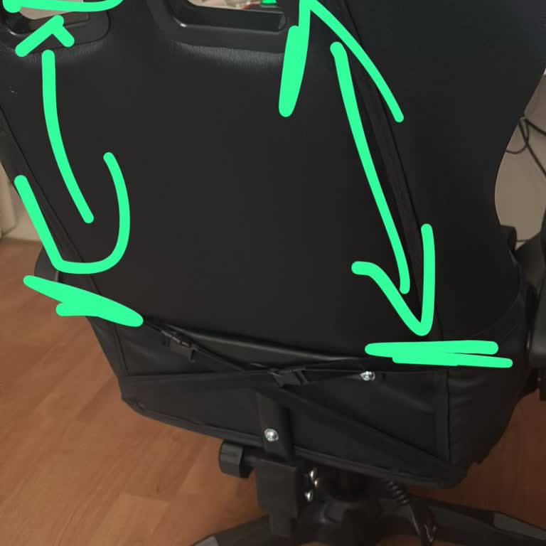 Yeni Alınan Oyuncu Koltuğunun Sırt Desteği Kısa Sürede Kırıldı, Çözüm Bekliyorum