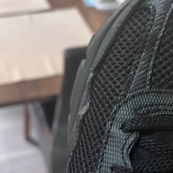 Kirli Ve Kusurlu Ayakkabı İade Dışında Çözüm Sunulmadı